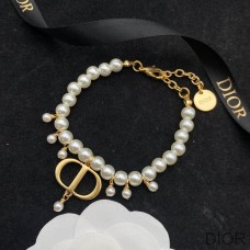 Dior 30 Montaigne Bracelet Metal and White Resin Pearls Gold - Dior Bag Outlet Official
